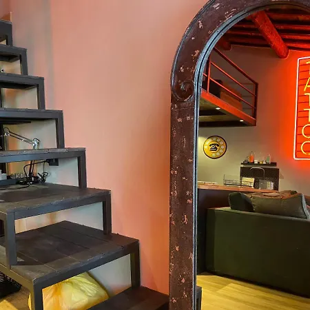The Place - Amazing Loft In The Heart Of Apartmán Řím